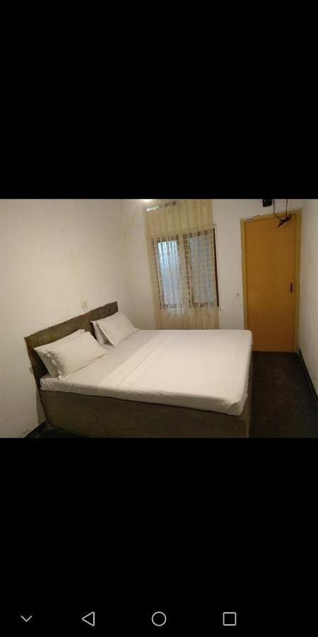 Sinharaja Hostel 114 Денияйя Номер фото